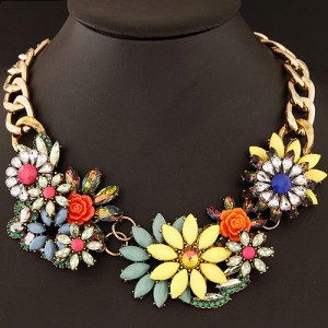 luxurious mingled wealthy gems pendants teal thick chain costume necklace golden yellow flowers