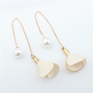Korean Fashion Pearl And Petals Flower Design Earrings Korean Fashion Pearl And Petals Flower Design Earrings Milky White