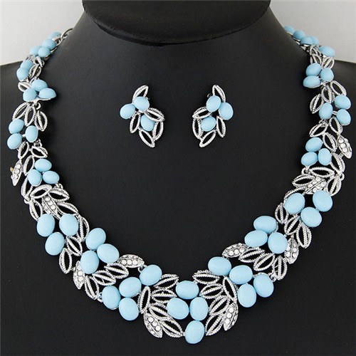 light blue necklace set