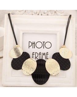 Black and Golden Metallic Oval-shaped Disks Fashion Necklace