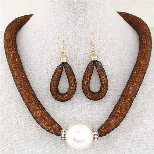 Elegant Big Pearl Pendant Design Stardust Fashion Necklace and Earrings Set - Yellow