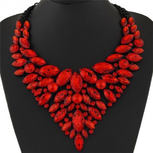 Splendid Glittering Resin Gems Combined Floral Statement Fashion Necklace - Red
