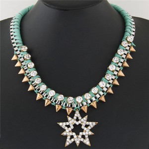 Rhinestone Inlaid Lucky Star Pendant with Rivets Design Rope Weaving Style Statement Fashion Necklace - Green