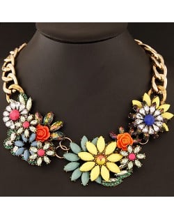 Luxurious Gems Mingled Wealthy Flowers Pendants Thick Golden Chain Costume Necklace - Yellow with Teal