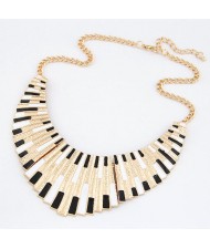 Oil-spot Glazed Fan-shaped Goden Pendant Punk Fashion Necklace - Black and White