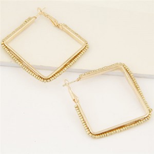 Mini Beads Rimmed Design Golden Square Fashion Earrings - Golden