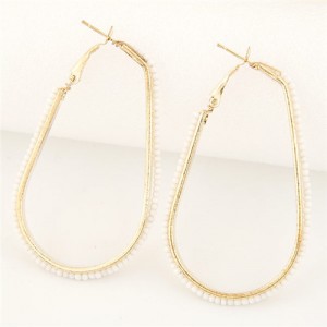Mini Beads Rimmed Golden Waterdrop Shape Fashion Ear Clips - White