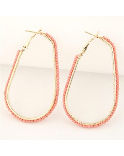 Mini Beads Rimmed Golden Waterdrop Shape Fashion Ear Clips - Pink