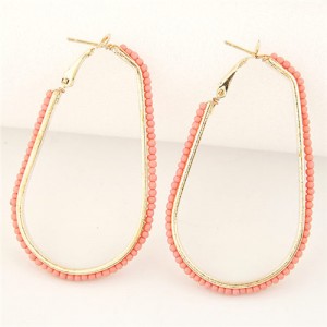 Mini Beads Rimmed Golden Waterdrop Shape Fashion Ear Clips - Pink
