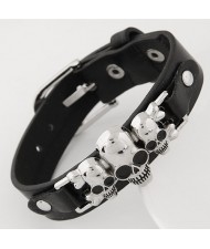 Triple Alloy Skulls Decorated Punk Fashion Leather Bracelet