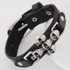 Skulls Decoration Design Punk Fashion Leather Bracelet