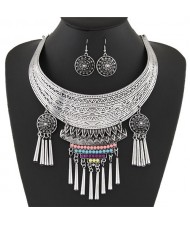 Colorful Mini Beads Decorated Ethnic Silver Arch Pendant with Alloy Tassel Design Fashion Necklace and Earrings Set