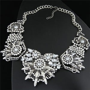 Luxurious Rhinestone Blooming Flowers Statement Fashion Necklace - Silver