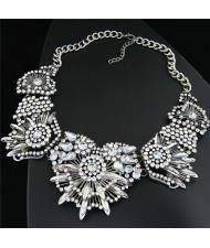 Luxurious Rhinestone Blooming Flowers Statement Fashion Necklace - Silver