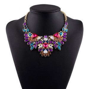 Luxurious Brightful Gems Inlaid Floral Design Golden Statement Fashion Necklace - Multicolor