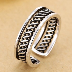 Vintage Weaving Wire Design Hollow Fashion Ring