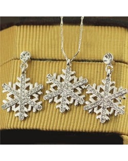 Rhinestone Embellished Snowflake Pendant Platinum Plated Necklace and Earrings Set