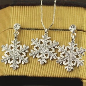 Rhinestone Embellished Snowflake Pendant Platinum Plated Necklace and Earrings Set