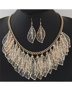 Exquisite Hollow Leaves Design Short Fashion Necklace and Earrings Set - Golden