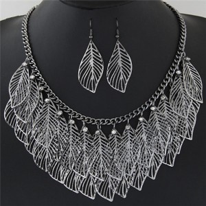Exquisite Hollow Leaves Design Short Fashion Necklace and Earrings Set - Gun Black