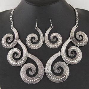 Vintage Style Peacock Feather Inspired Alloy Short Costume Necklace and Earrings Set - Silver