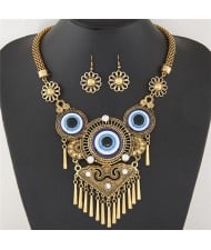 Vintage Eye Balls Theme Floral Pattern with Tassel Design Fashion Necklace and Earrings Set - Golden