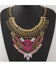 Shining Rhinestone Embellished Pinky Leaves Short Statement Fashion Necklace - Golden