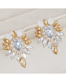 Glistening Resin Gem Flower Design Fashion Ear Studs - Transparent