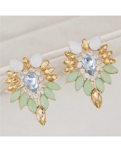 Glistening Resin Gem Flower Design Fashion Ear Studs - Light Green
