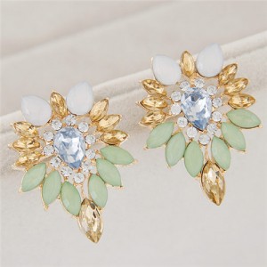 Glistening Resin Gem Flower Design Fashion Ear Studs - Light Green