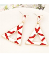 Doodle Fashion Dangling Triangle Design Ear Studs - Red