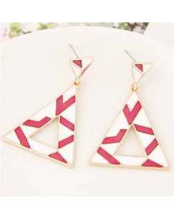 Doodle Fashion Dangling Triangle Design Ear Studs - Rose