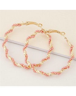 Mini Beads Decorated Spiral Shape Fashion Hoop Earrings - Pink