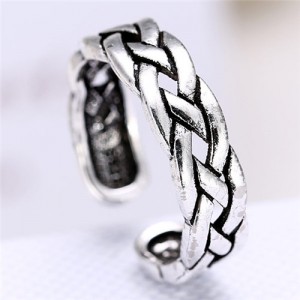 Hollow Chain Vintage Design Fashion Ring