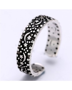 Moon and Star Engraved Pattern Vintage Silver Fashion Ring