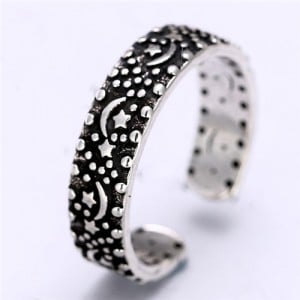 Moon and Star Engraved Pattern Vintage Silver Fashion Ring
