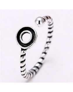 Hollow Circle and Alloy Ball Design Corkscrew Pattern Open-end Fashion Ring
