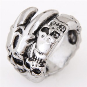 Vintage Skull and Claw Design Fashion Ring