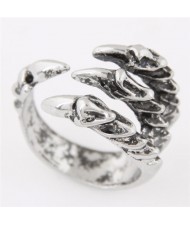 Vintage Dragon Claw Fashion Ring