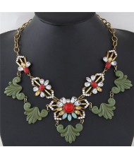 Vintage Court Hollow Floral Fashion Short Necklace