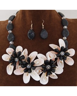 Seashell and Stone Flower Theme Dimensional Fashion Necklace and Earrings Set - Black