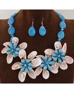 Seashell and Stone Flower Theme Dimensional Fashion Necklace and Earrings Set - Blue