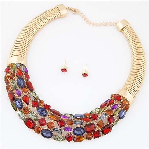 Glittering Gems Inlaid Golden Thick Chain Fashion Necklace and Earrings 