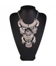 Rhinestone Floral Pattern Vintage Arches Design Alloy Costume Necklace - Silver