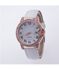 Luxurious Rhinestone Rimmed Roman Character Crocodile Skin Texture Wristband Fashion Watch - White