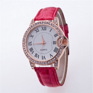 Luxurious Rhinestone Rimmed Roman Character Crocodile Skin Texture Wristband Fashion Watch - Red