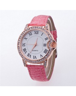Luxurious Rhinestone Rimmed Roman Character Crocodile Skin Texture Wristband Fashion Watch - Pink
