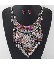 Blended Gems and Mini Beads Arch Pendant Fashion Short Necklace and Earrings Set - Multicolor
