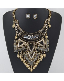 Blended Gems and Mini Beads Arch Pendant Fashion Short Necklace and Earrings Set - Copper
