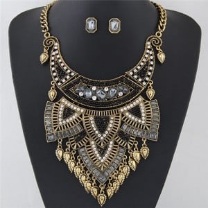 Blended Gems and Mini Beads Arch Pendant Fashion Short Necklace and Earrings Set - Copper